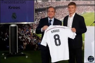 Quel a été le transfert le plus cher du monde pour un joueur ?