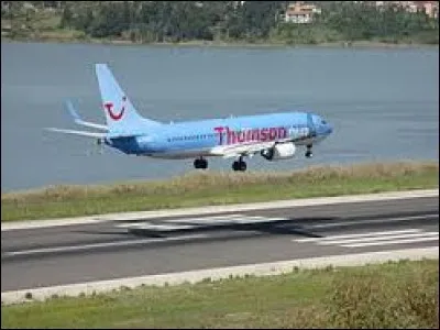 Regardez l'avion, il vous donnera la réponse ! C'est une piste !