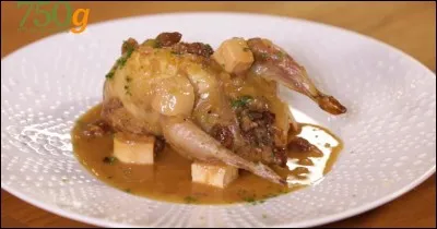 Nous avons ensuite le choix entre cette petite volaille farcie au foie gras :