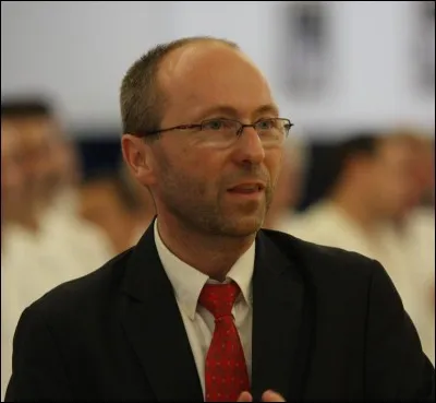 Qui est le président de la Fédération Mondiale de NTJ ?