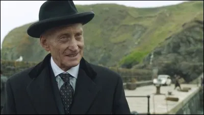 Comment se nomme le jeune homme que le juge Wargrave a condamné ?