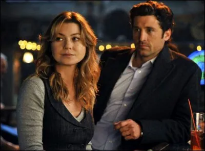 Dans cette saison, quels sont les sentiments de Derek envers Meredith ?