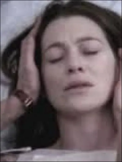 Qui voit Meredith lorsqu'elle est "morte" ?