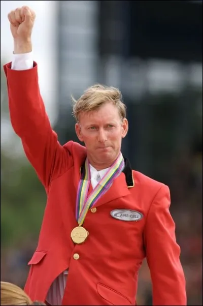 Qui était son cavalier ?