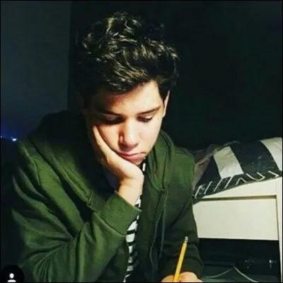 Sur Musical.ly, Suli est abonné à :