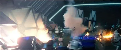 Je suis un vaisseau de l'Empire, ma mission est de détruire les vaisseaux rebelles, quel est mon nom ?