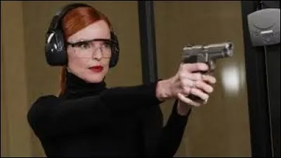 Avec qui se marie-t-elle dans la saison 2 ?