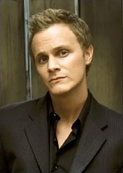 John est revenu. Qu'a-t-il fait ?