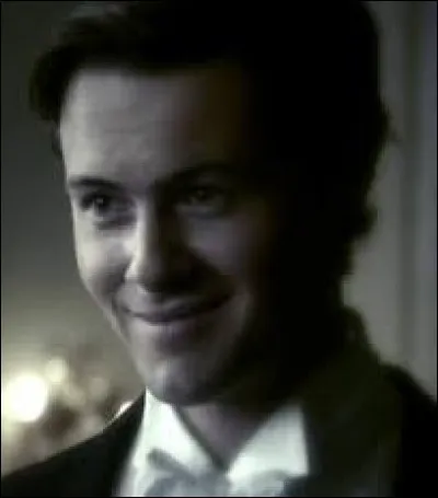 Lors d'une fête elle passe un marché avec...