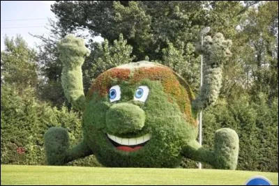 Surtout, ne pas se laisser hypnotiser au passage de ce rond-point ! Mais où doit-on se rendre pour ne pas y échapper ?