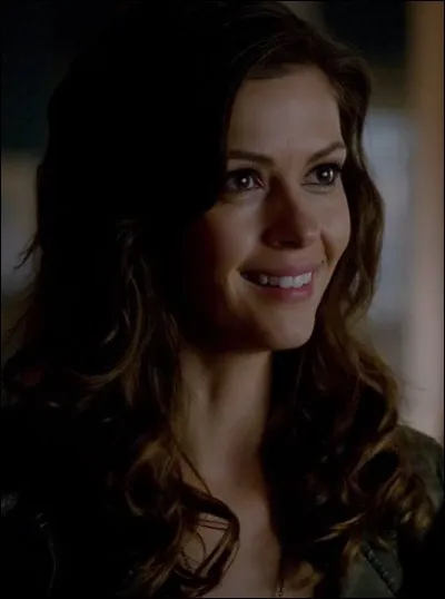 Saison 5 : Qui est Nadia ?