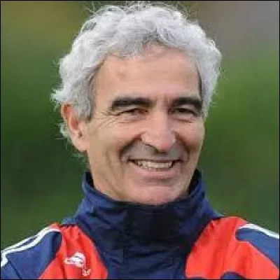 Quel poste Raymond Domenech occupait-il au début des années 1970 ?