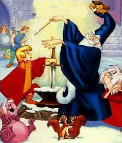 Merlin l'enchanteur - Durant son affrontement face à Merlin, Madam Mim s'est transformée, tour à tour, en...