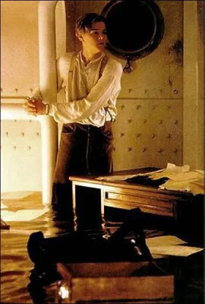 Jack a été menotté et enfermé dans une pièce d'un des ponts. De quel pont s'agissait-il ?