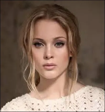 Quel est le nom de cette chanteuse ?