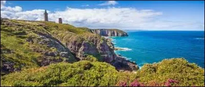 La Bretagne se situe-t-elle au sud de la France ?