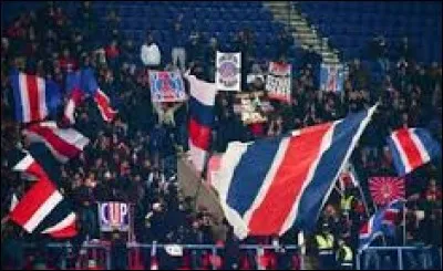 Qui est l'entraîneur de Paris depuis cet été ?