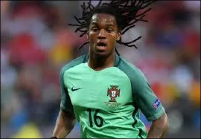 Où a signé Renato Sanches ?