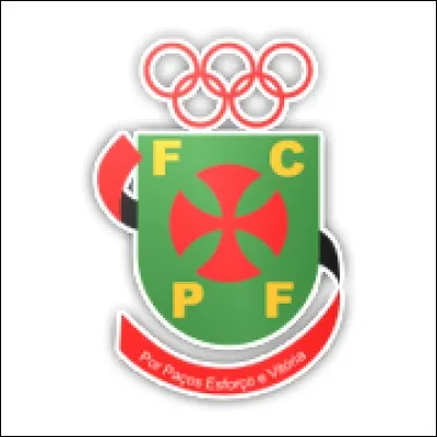 Carlos Pinto entraîne quelle équipe ?