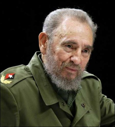 Mort d'un célèbre dictateur, 90 ans, régnant sur Cuba d'une main ferme. Comment se nomme-t-il ?