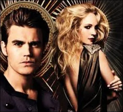 Que découvrent Caroline et Stefan sur Elena ?
