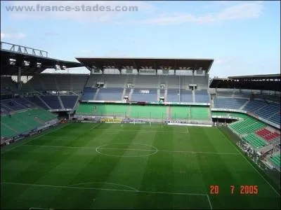 Quel club joue dans ce stade ?