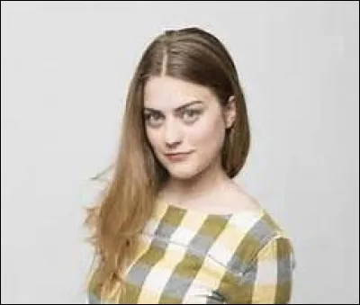 Et la jeune femme sur la photo ?