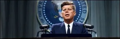 Quelle était sa position par rapport à la construction du mur de Berlin ?