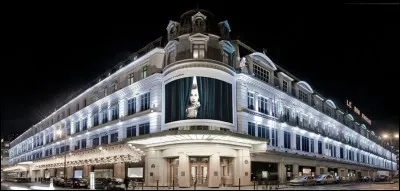 Quel est le nom de ce grand magasin parisien fondé en 1838 par les frères Videau ?