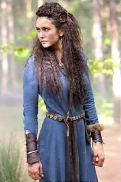 Quant à elle Tatia est arrivée combien d'années après Amara ?