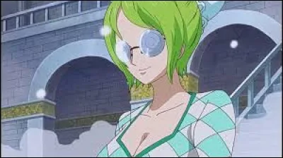 Comment s'appelle la secrétaire de Caesar Clown ?