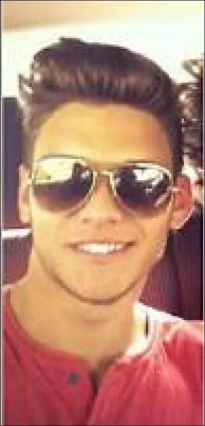 Dans Fort Boyard, quels sont les noms de ses coéquipiers ?