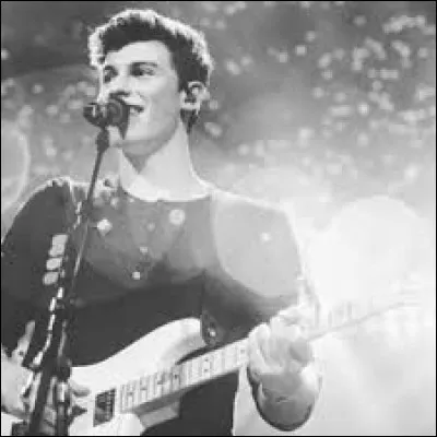 Quelle est sa première chanson de 2015 ?