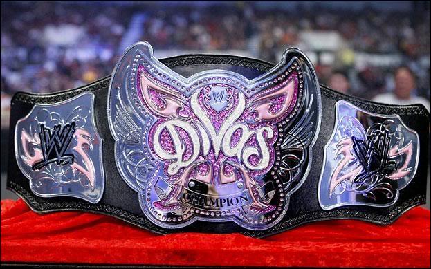 Qui est actuellement Divas Champion après Summerslam 2009 ?