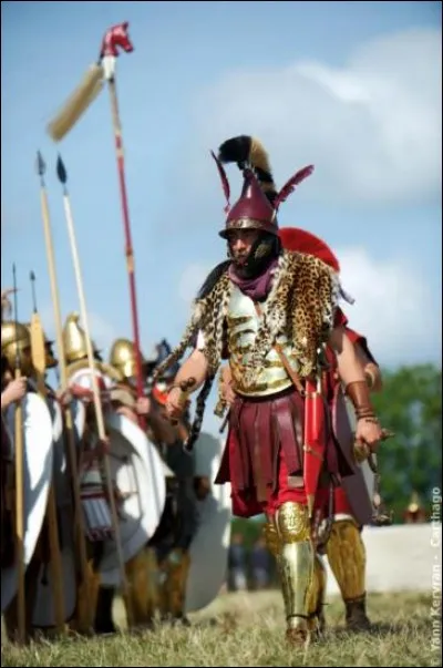 Quel général carthaginois soutiendra ce siège dans des combats féroces ?