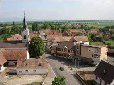 Weckolsheim, dans le Haut-Rhin, est un village de l'ancienne région ...