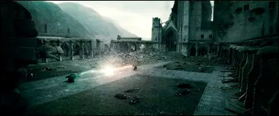 Dans les livres, où le combat final entre Harry et Voldemort a-t-il eu lieu ?