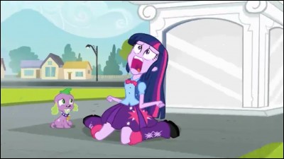 Dans Equestria Girl, que répond Spike quand Twilight lui dit «Ma magie, j'ai perdu mes pouvoirs !» ?