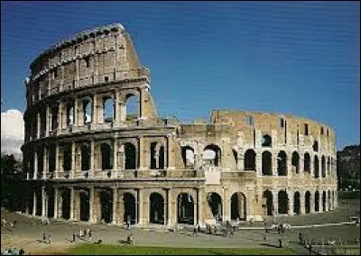 En quelle langue est cette phrase « Alea jacta est » ?