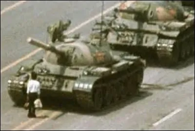 En 1989, dans quel pays les manifestations de la place Tian'anmen sont-elles violemment réprimées ?