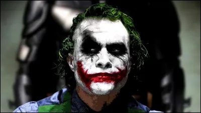 Comment se nomme le méchant de Batman dans "The Dark Knight" ?
