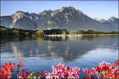 Dans quels pays se situe le lac Léman ?