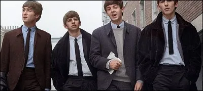 Qui a chanté "Savoy Truffle" ?