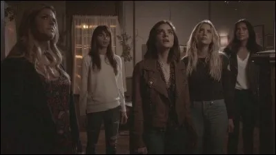 Qui et quoi y a-t-il dans la maison abandonnée ?