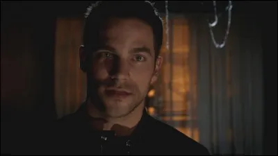 Qu'est-ce qui arrive à Noel Khan ?