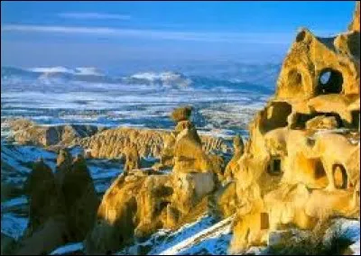 Laquelle de ces villes est la plus grande de la Turquie ? (2017)