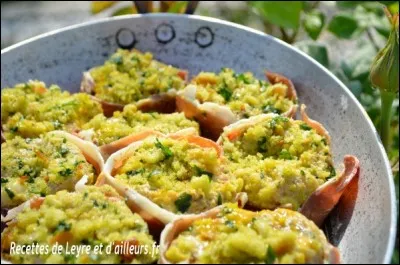 Si je vous dis : « On y rentre facilement », vous répondez :