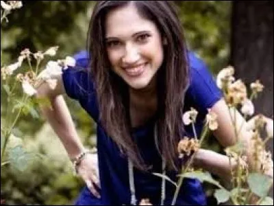 Qui est la meilleure amie de la fille de la question 1 ?