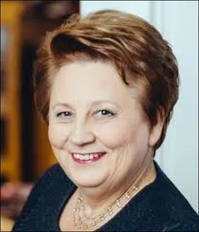 Dans sa langue, le nom du pays que Laimdota Straujuma a dirigé se dit ''Latvia'' . Quel est son nom en français ?