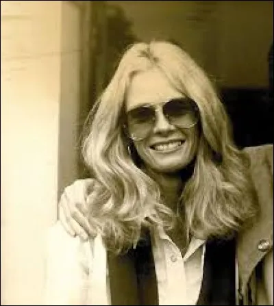 Qui a chanté "Bette Davis Eyes" sorti en 1981 ?